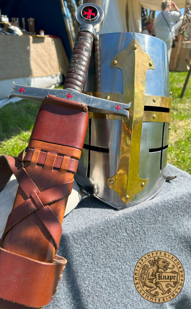 Svärd och hjälm